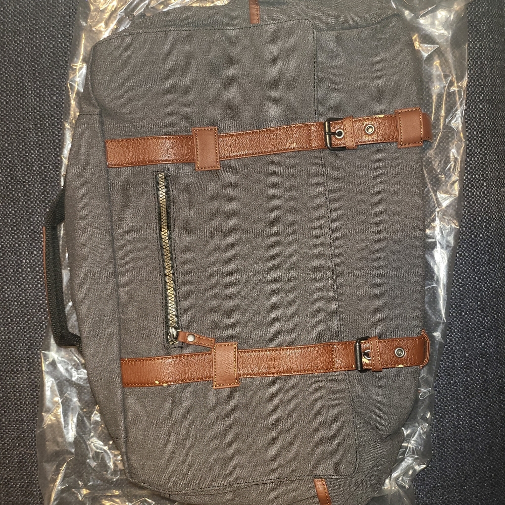 NWOT Canvas Duffle Bags (FOR DONATIONS)